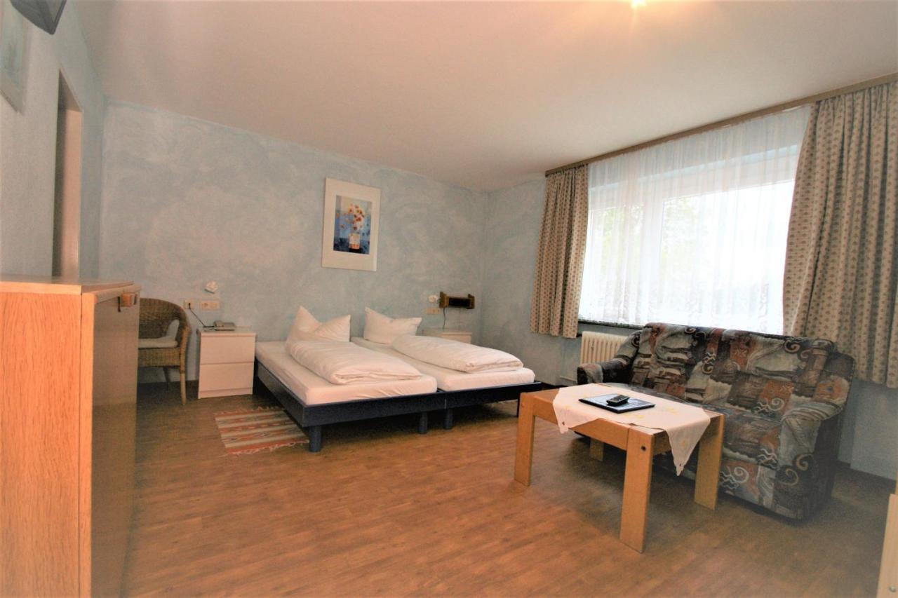 Zur Traube Schwarzwaldhotel & Restaurant Am Titisee 圣玛尔根 外观 照片