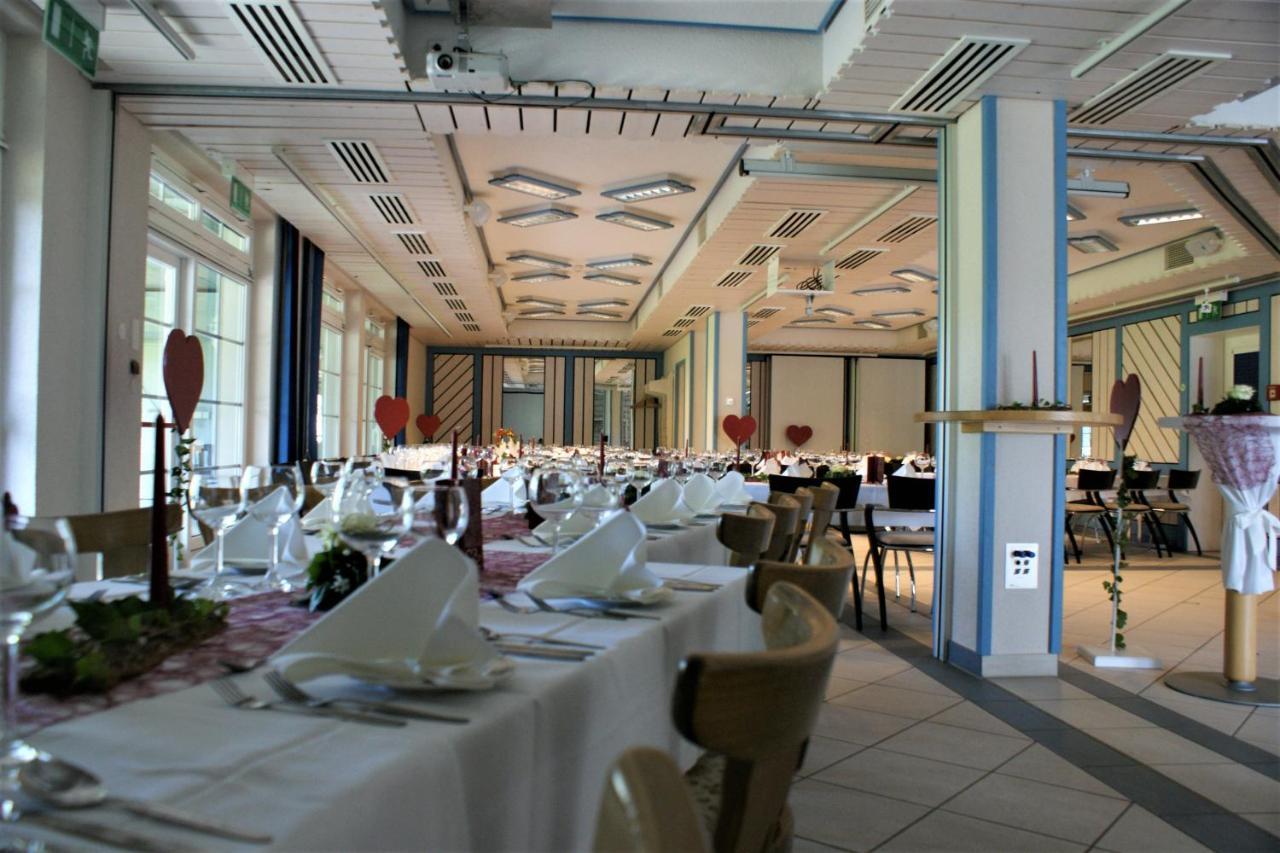 Zur Traube Schwarzwaldhotel & Restaurant Am Titisee 圣玛尔根 外观 照片