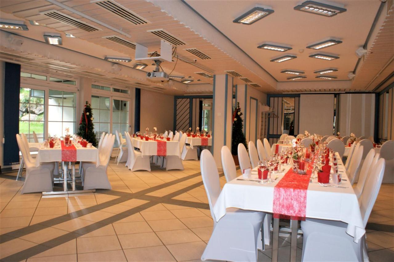 Zur Traube Schwarzwaldhotel & Restaurant Am Titisee 圣玛尔根 外观 照片