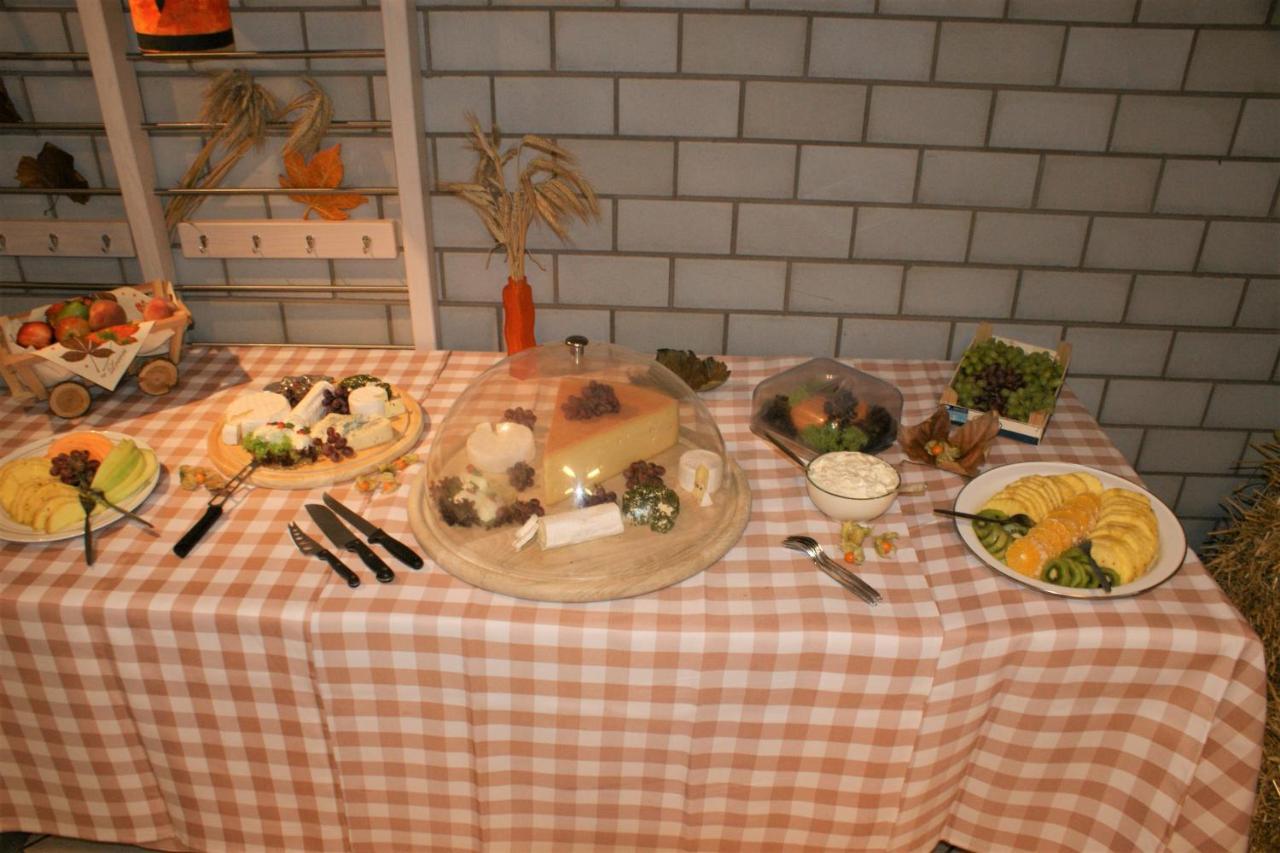 Zur Traube Schwarzwaldhotel & Restaurant Am Titisee 圣玛尔根 外观 照片