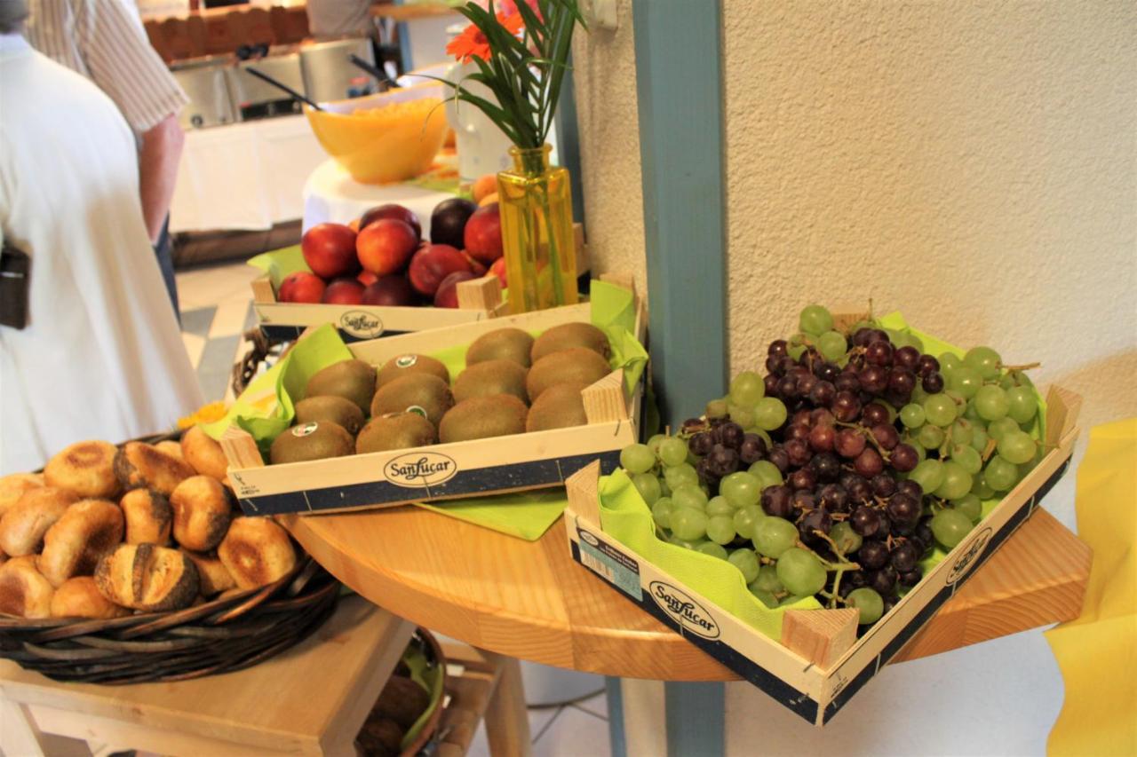 Zur Traube Schwarzwaldhotel & Restaurant Am Titisee 圣玛尔根 外观 照片
